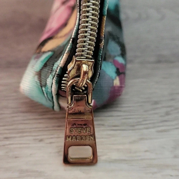 Steve Madden Black Pastel Floral Zippered Colorful Cosmetic Case‎ - Picture 4 of 7